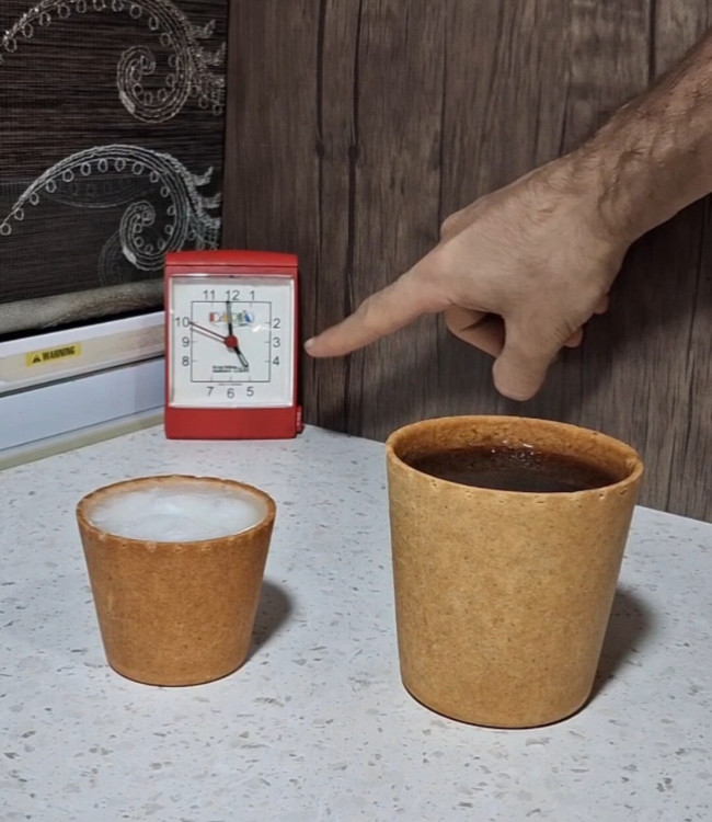 مقایسه سایز 2 فنجان